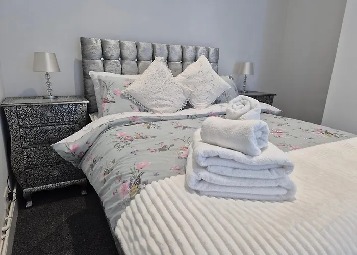 #26A Newly Refurbished Portsmouth Garden Apartment