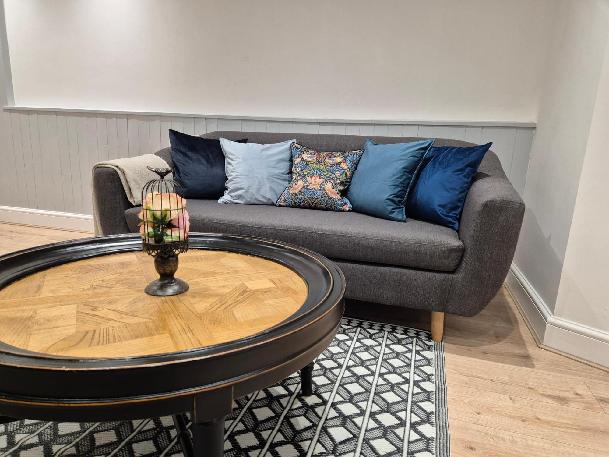 #26a Newly Refurbished Garden Апартаменты *