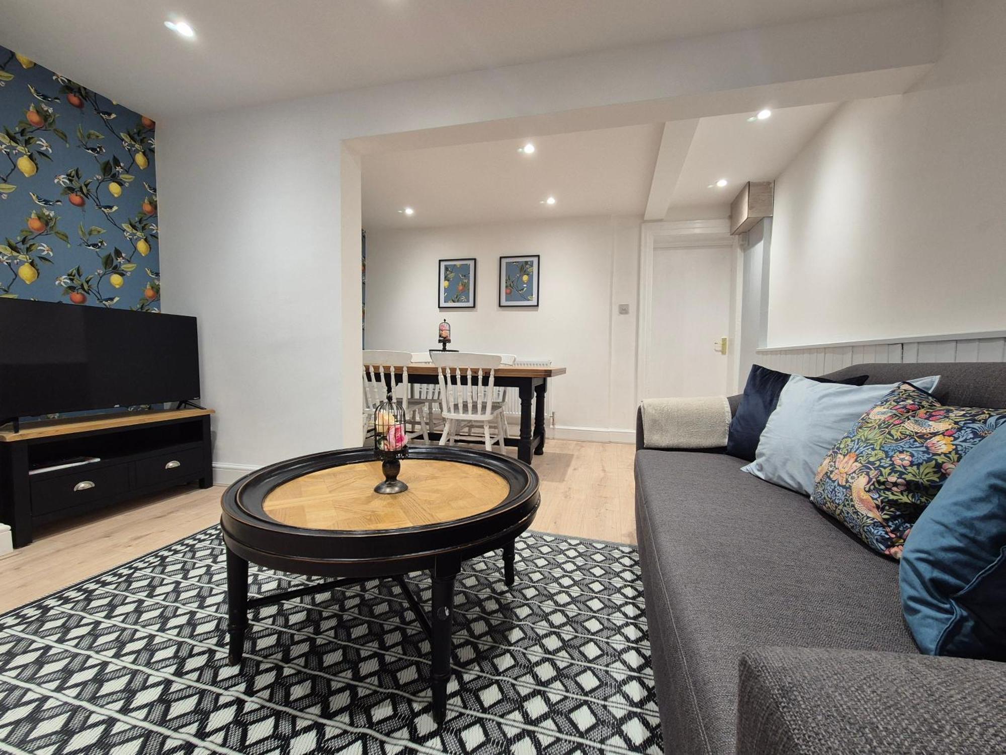 #26a Newly Refurbished Garden Апартаменты