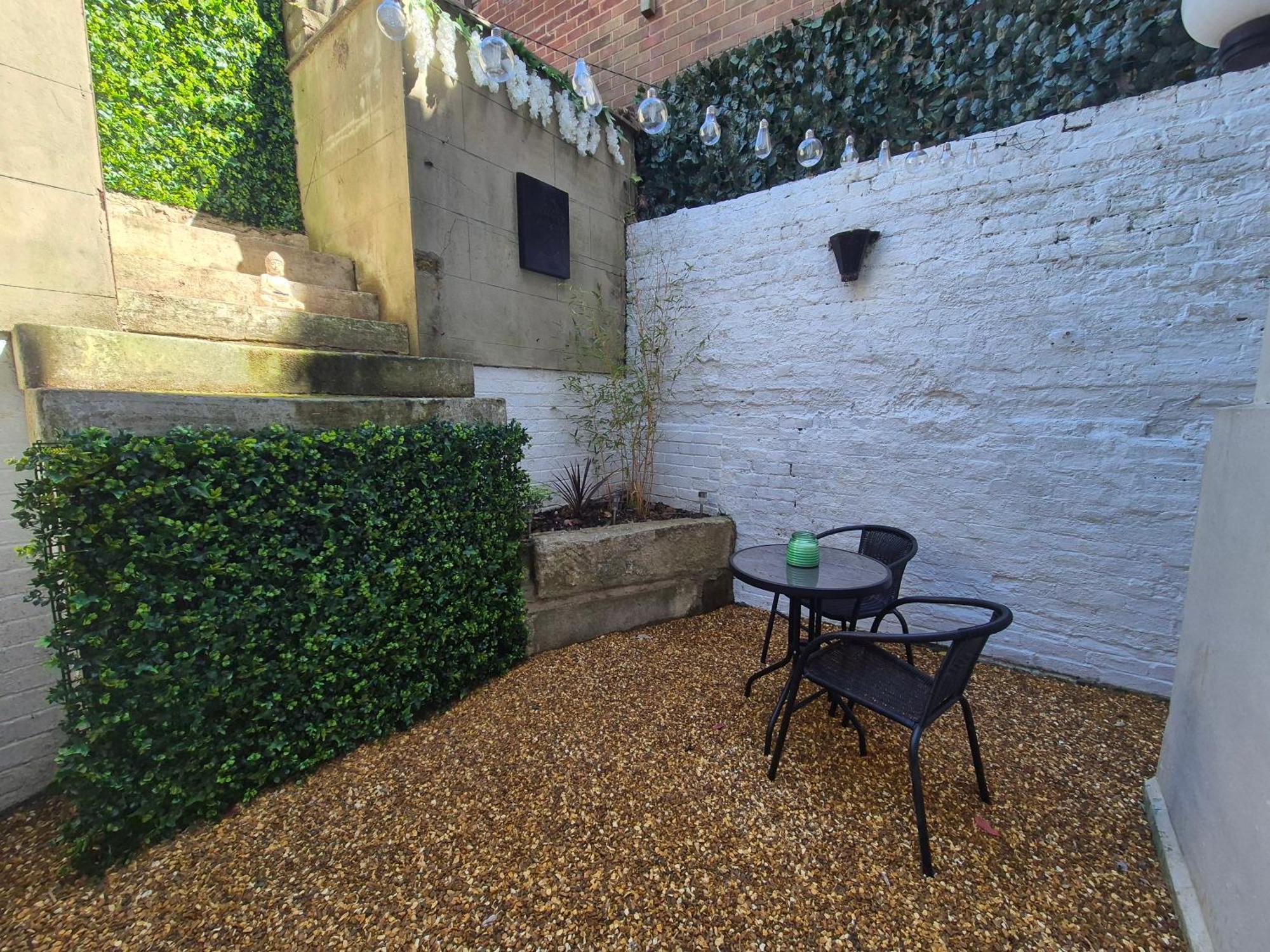 Апартаменты #26a Newly Refurbished Garden *